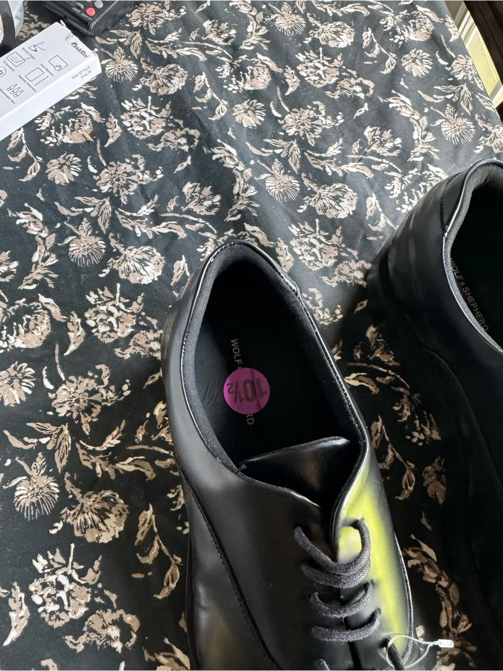 Classic Black Leather Derby Shoes - Timeless Lace-Up Oxfords